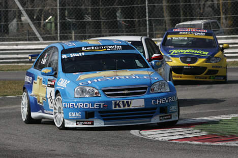 Robert Huff vil helt frem i WTCC feltet i 2007.